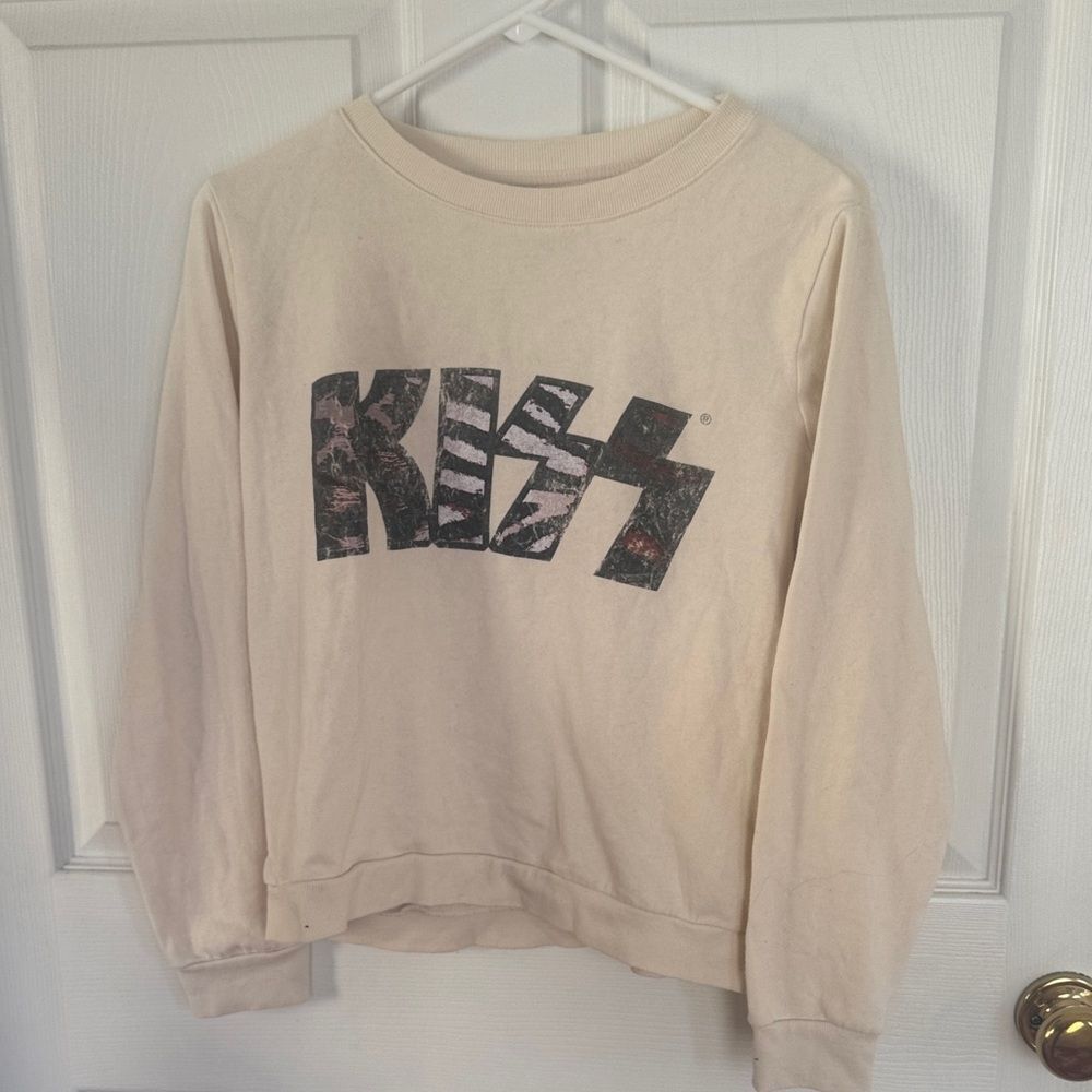 Kiss Cream Graphic Sweatshirt